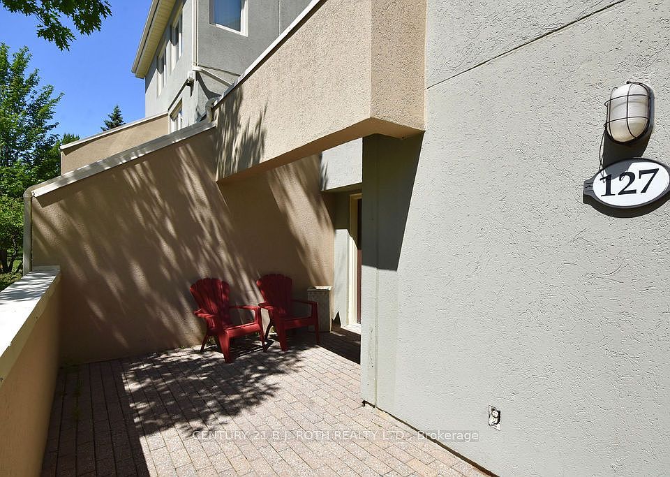 1st image of 107 Wintergreen Pl #127