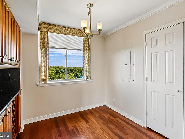 5809 Nicholson Ln #1001 — Photo 78