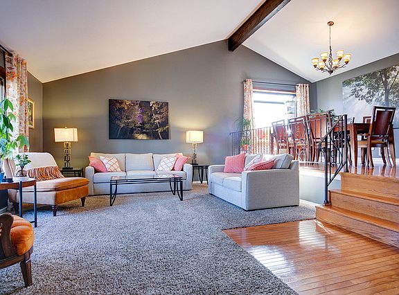 3rd image of 8507 Teakwood Ct