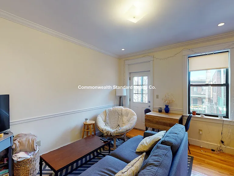 76 Quint Ave #1O — Photo 15