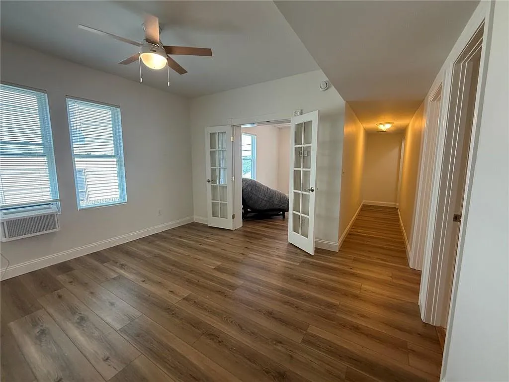 2 bed, 1252 sqft, $2,300 — Photo 4