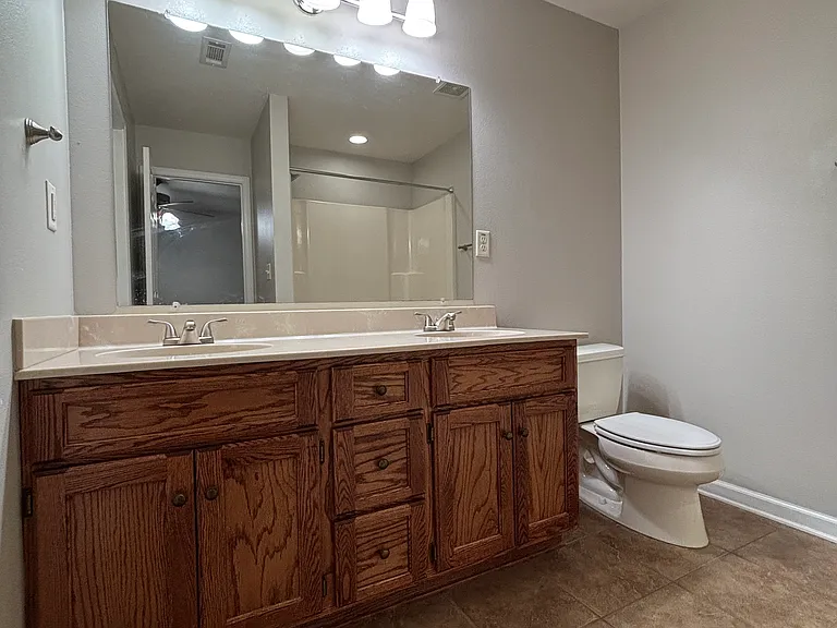 409 Calvin Ct — Photo 21