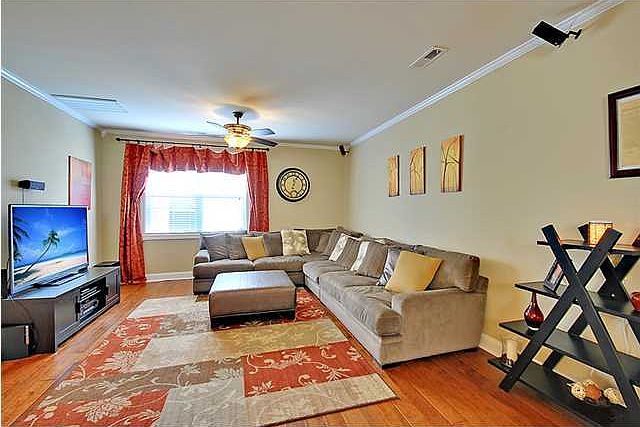 2nd image of 272 Cameron St