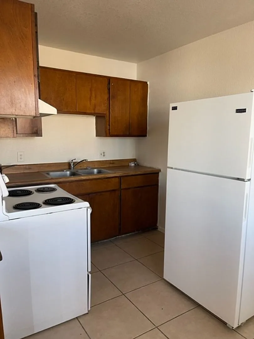 2654 S. Mountain View Kimwood — Photo 3