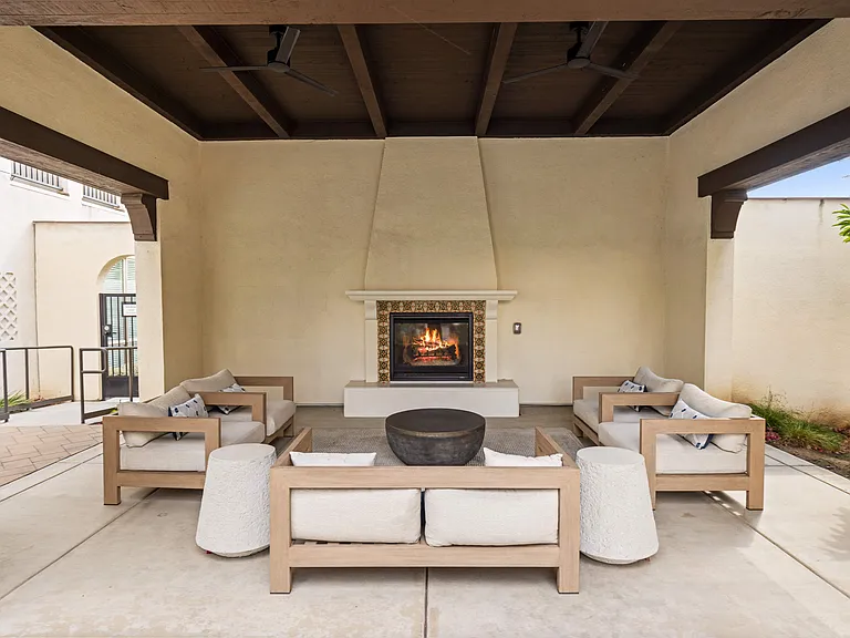 35 Bedford Ct — Photo 37