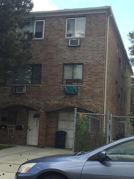 1st image of 1059 Huntington Ave