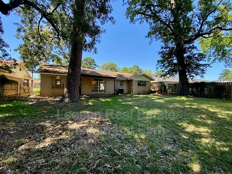 121 Tooke Dr — Photo 16