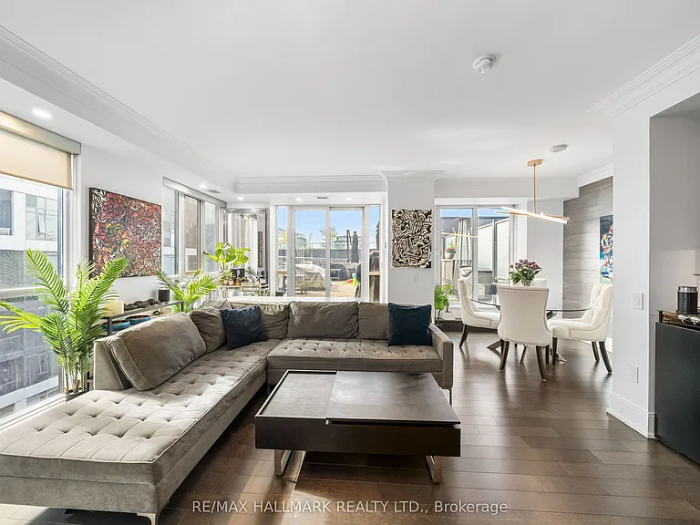 560 Front St W #1105 — Photo 7