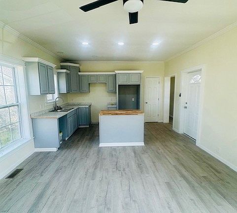 3rd image of 202 N College St