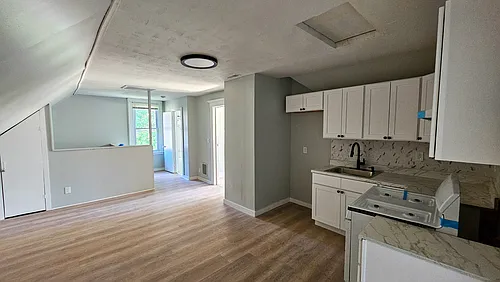 145 Starr St Photo 1