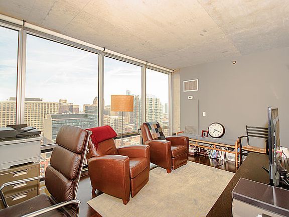 3rd image of 611 S Wells St #2403