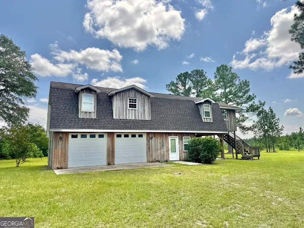 585 Glyen Hickman Rd, Eastman, GA 31023