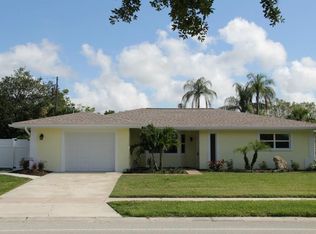 2633 Gulf Gate Dr, Sarasota, FL 34231