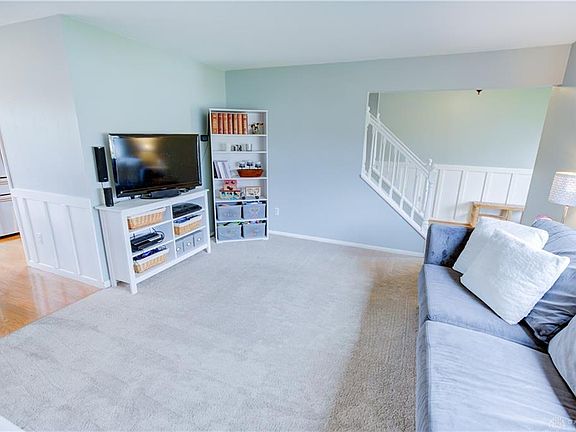 5th image of 1020 Deer Creek Cir