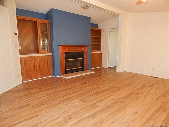 2nd image of 1566 Tar Heel Dr