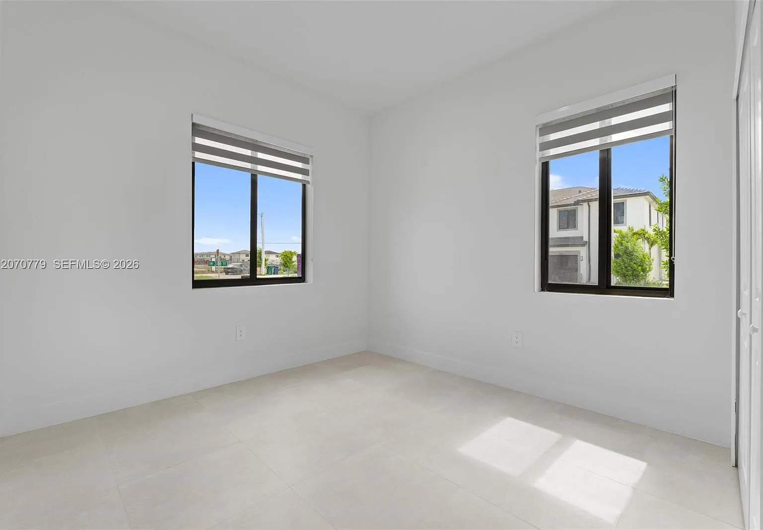 4 bed, 1760 sqft, $3,000 — Photo 4