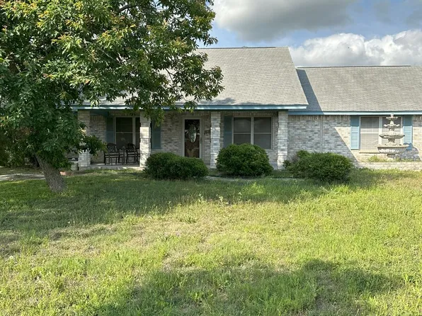 7215 FM 1044, Marion, TX 78124