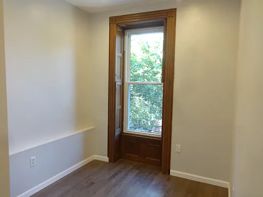 Rented by Blue Egg Realty Corp | media 40