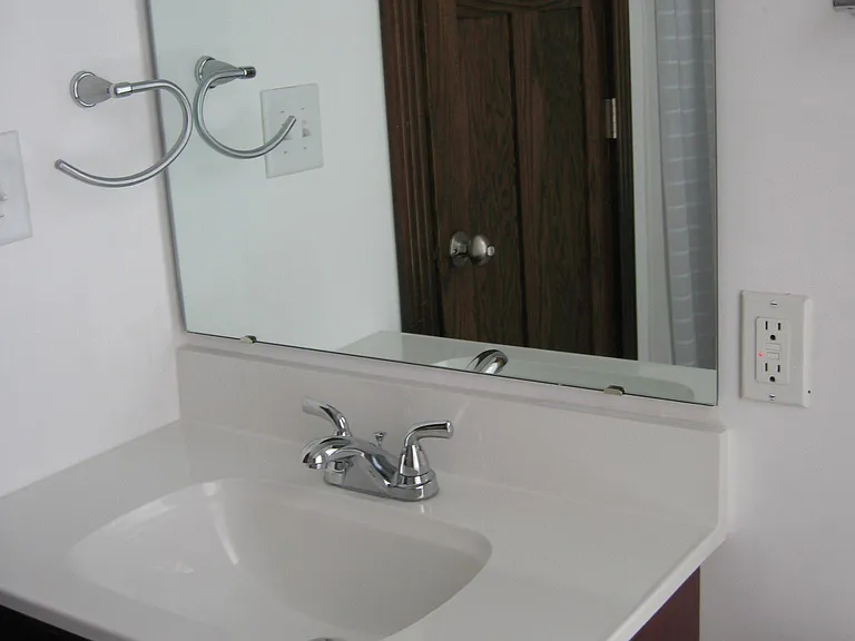 615 S College Ave #2 — Photo 16