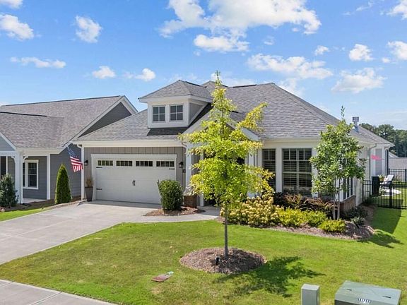 3rd image of 3337 Fishpond Cir