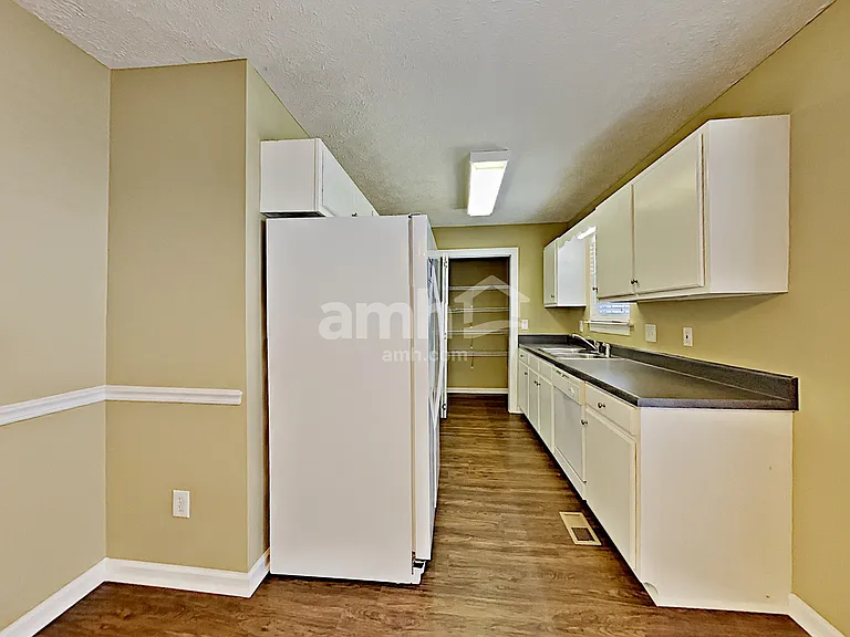 1640 O Green Cv — Photo 3