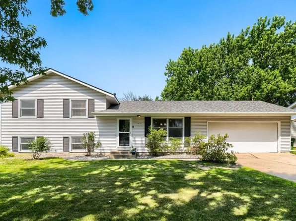 10439 Thrush St NW, Coon Rapids, MN 55433
