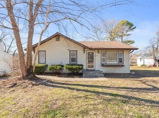 4646 N Oakley Ave, Kansas City, MO 64117