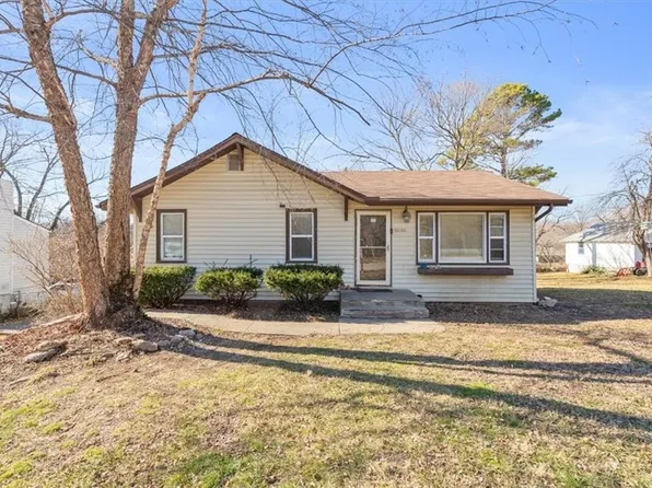 4646 N Oakley Ave, Kansas City, MO 64117