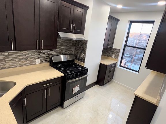 4th image of 11507 Jamaica Ave Floor 3