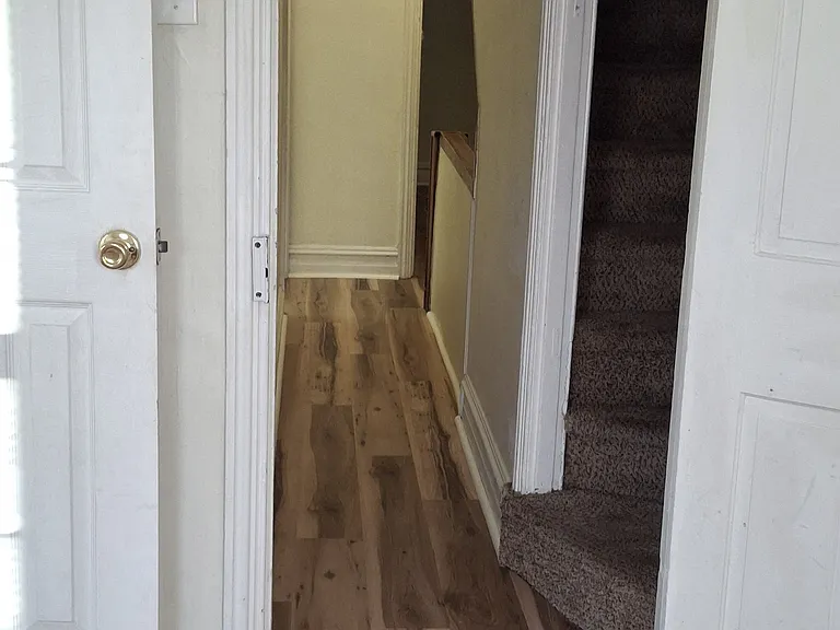 Steps to 3 floor