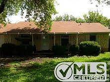 2nd image of 10904 Meadowhome St