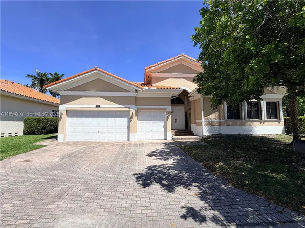 19385 SW 79th Ct, Cutler Bay, FL 33157