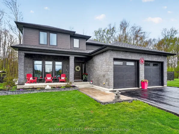 6625 Sutherland Ave, South Glengarry, ON K6H 7J3