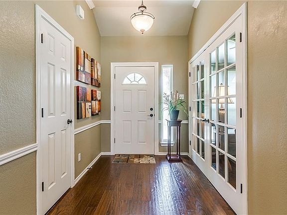 4th image of 232 Meadow Creek Ln