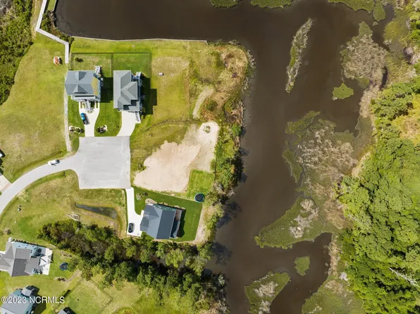 510 Sanders Lane, Newport, NC 28570