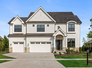 1741 N Lake Charles Dr, Vernon Hills, IL 60061
