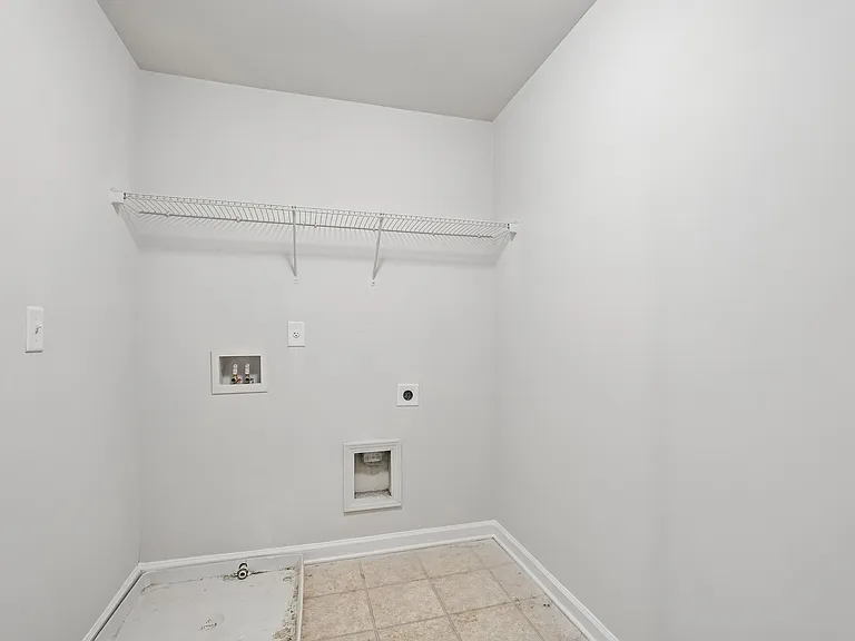 5860 Vinyard Ln — Photo 18