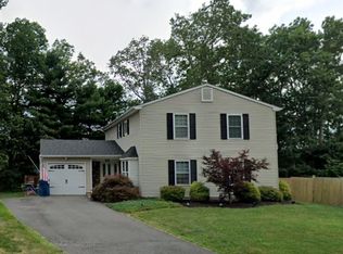 16 Silversmith Ct, Howell, NJ 07731