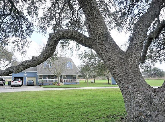 2nd image of 1205 W Fm 351