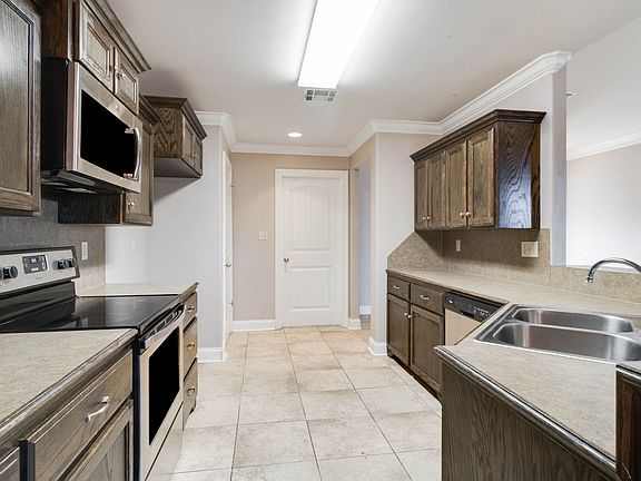 2nd image of 1003 Lillian Michel Dr