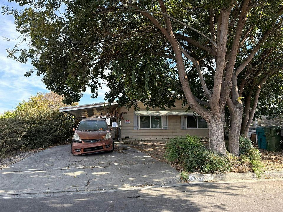 1st image of 43678 Elliot Ct