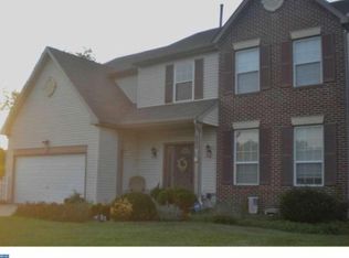 690 Amber Ln, Vineland, NJ 08360