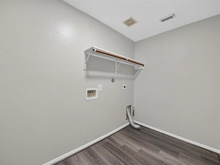 15506 Fir Woods Ln — Photo 14