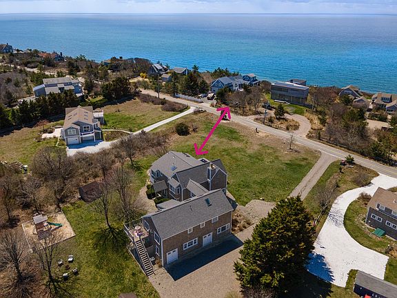 4th image of 22 Bay View Road