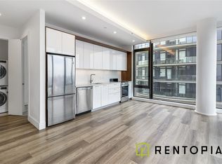 224 E 135th St #1500, Bronx, NY 10451