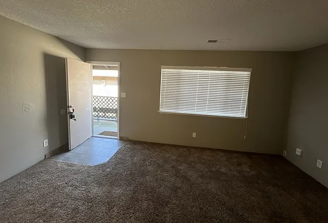 2 bed, $1,350 — Photo 2