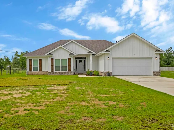 9891 Shangri La West Rd, Milton, FL 32583