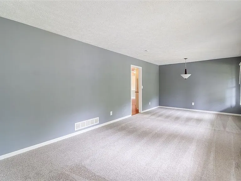 1291 Stephens St SW — Photo 9