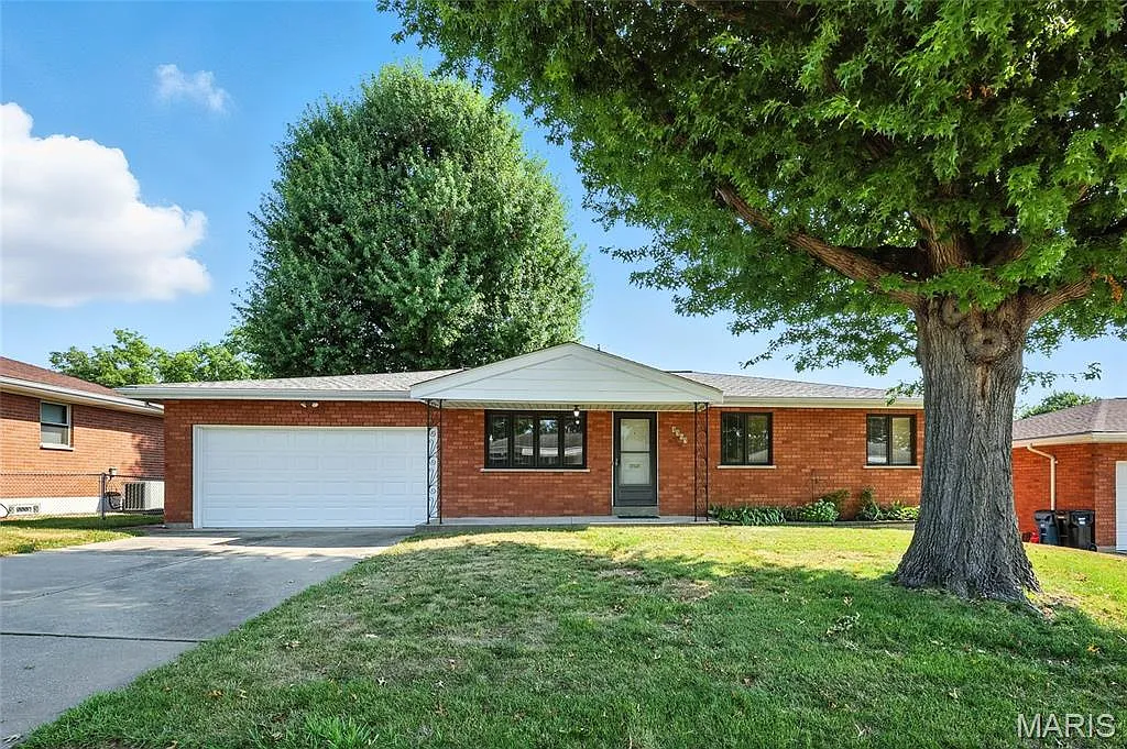 4365 Debra Kay Ln photo 1