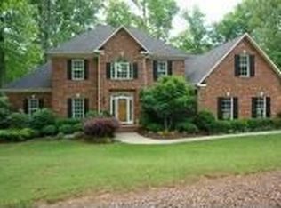 8500 Rosedale Dr, Oak Ridge, NC 27310
